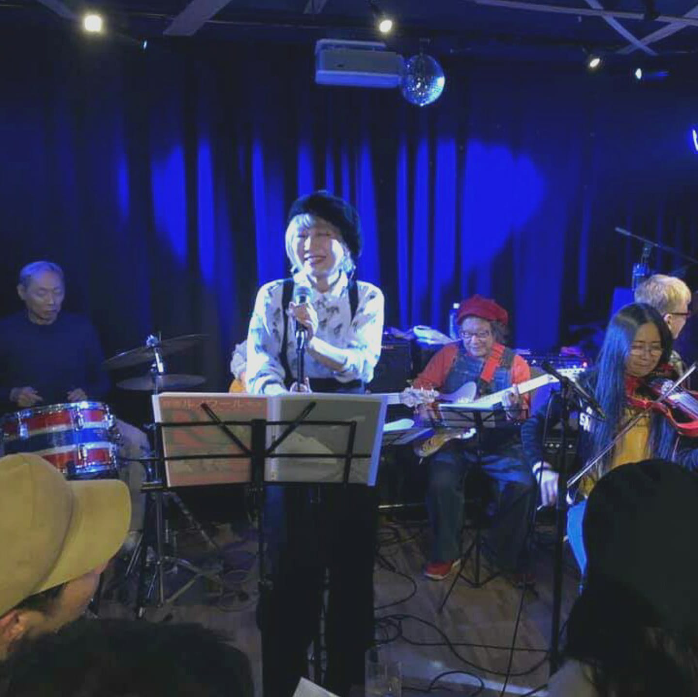 フラットフラミンゴ 大阪 天満の本格ライブバー ライブハウス